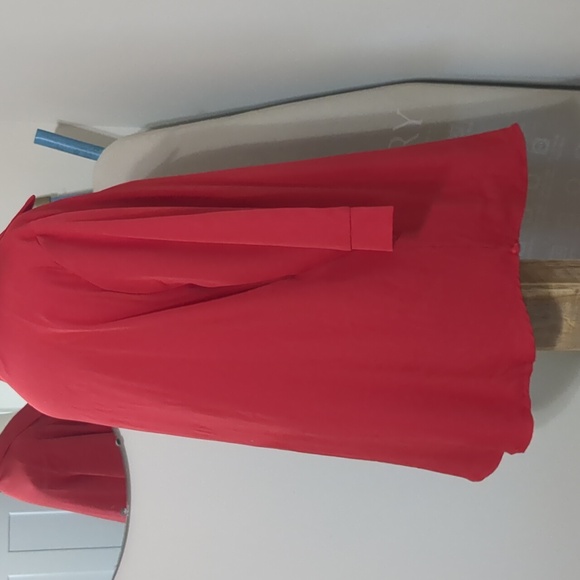 Red vneck blouse - Picture 3 of 10